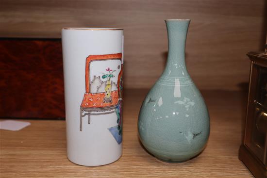 A Chinese famille rose brushpot and a Korean celadon vase 16.5cm